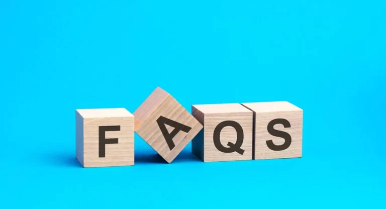 faqs in wooden pieces